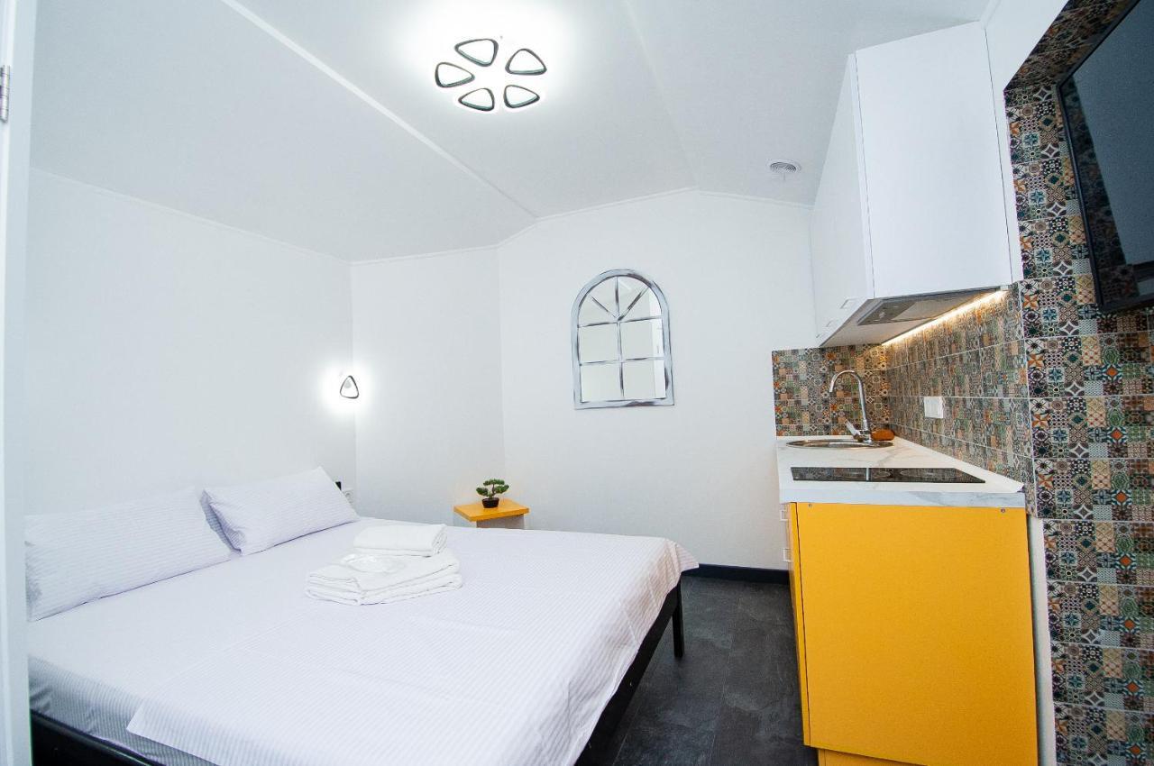 Suites On Chaikovskogo Odessa Exteriör bild