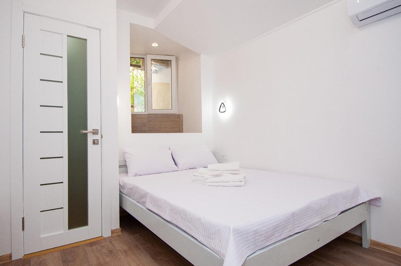 Suites On Chaikovskogo Odessa Exteriör bild