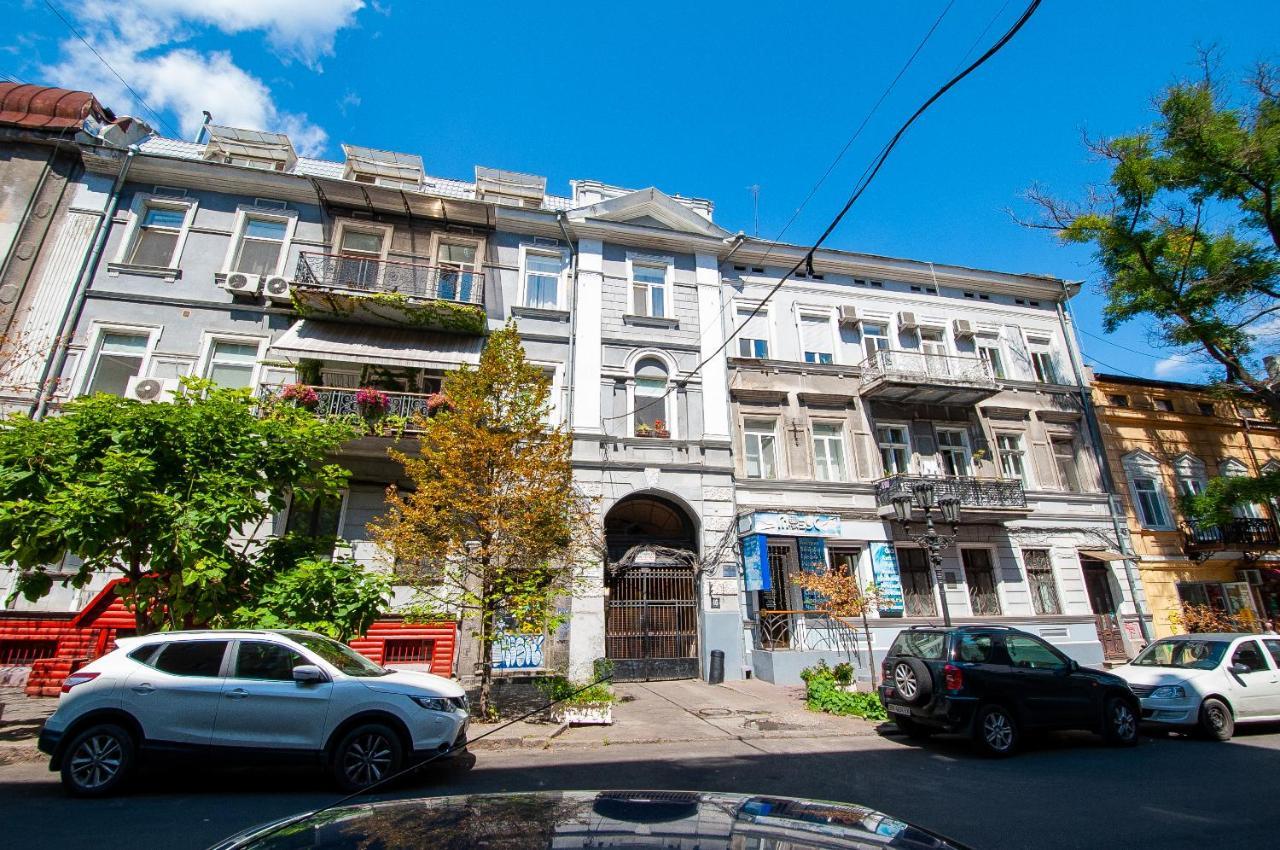 Suites On Chaikovskogo Odessa Exteriör bild